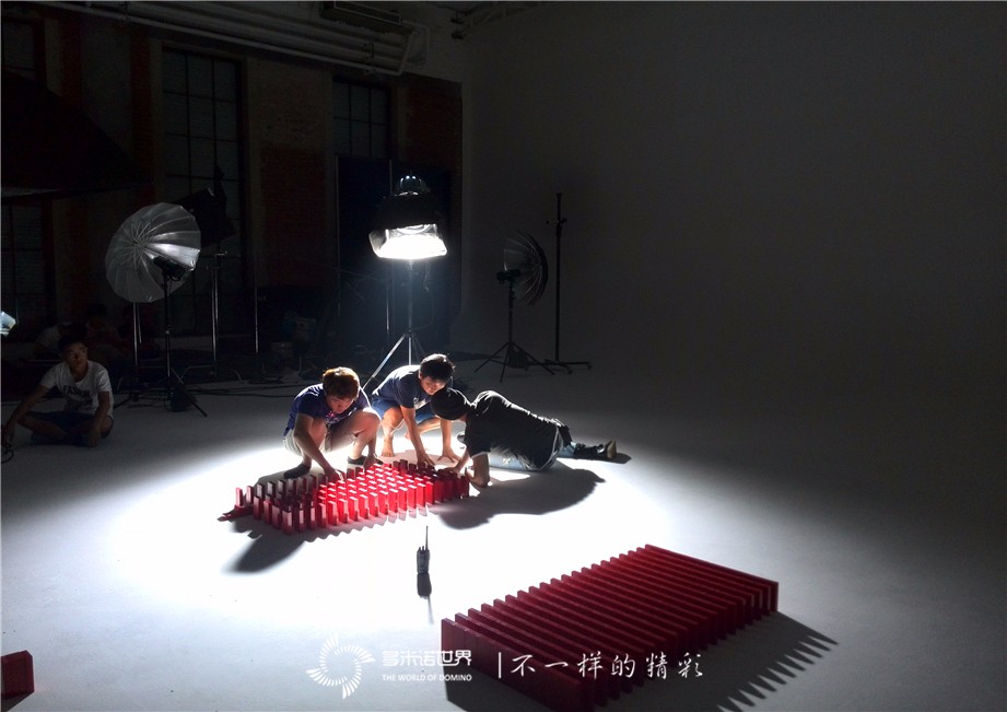 精雕細琢多米諾，打造經(jīng)典廣告視頻